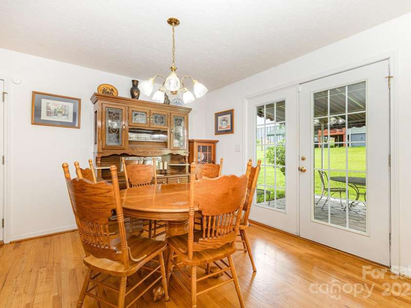 302 6th Street, Conover, NC 28613.  MLS# CAR4253080, YatesRealty ID 14218. 