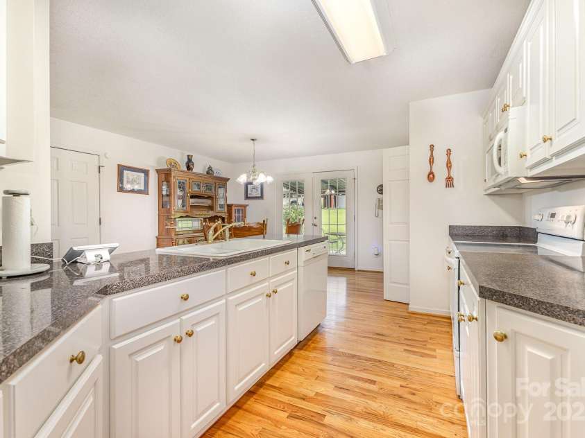 302 6th Street, Conover, NC 28613.  MLS# CAR4253080, YatesRealty ID 14218. 