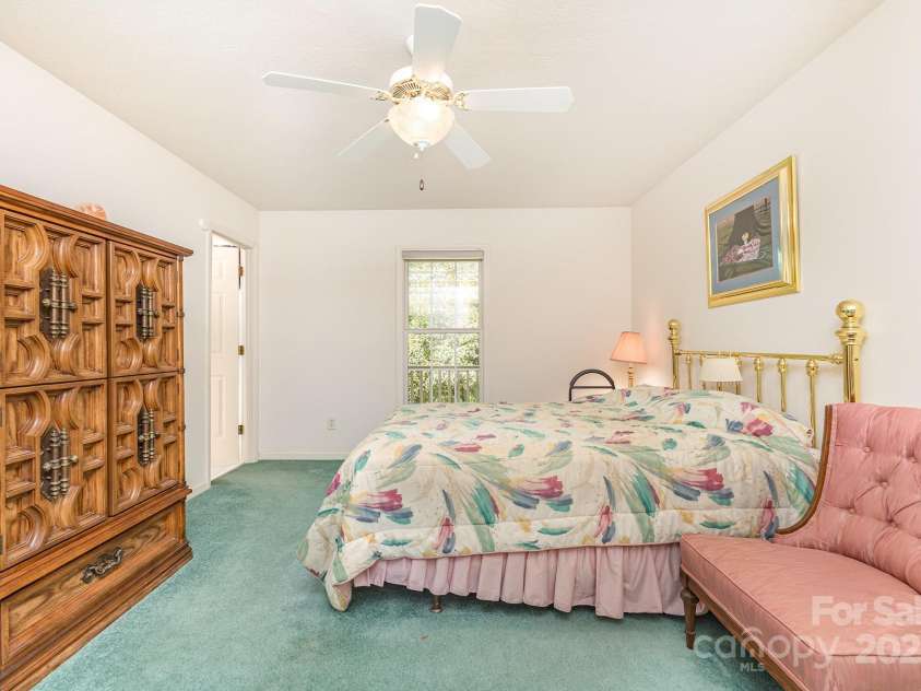 302 6th Street, Conover, NC 28613.  MLS# CAR4253080, YatesRealty ID 14218. 