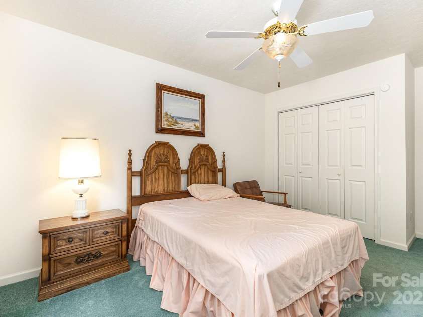 302 6th Street, Conover, NC 28613.  MLS# CAR4253080, YatesRealty ID 14218. 