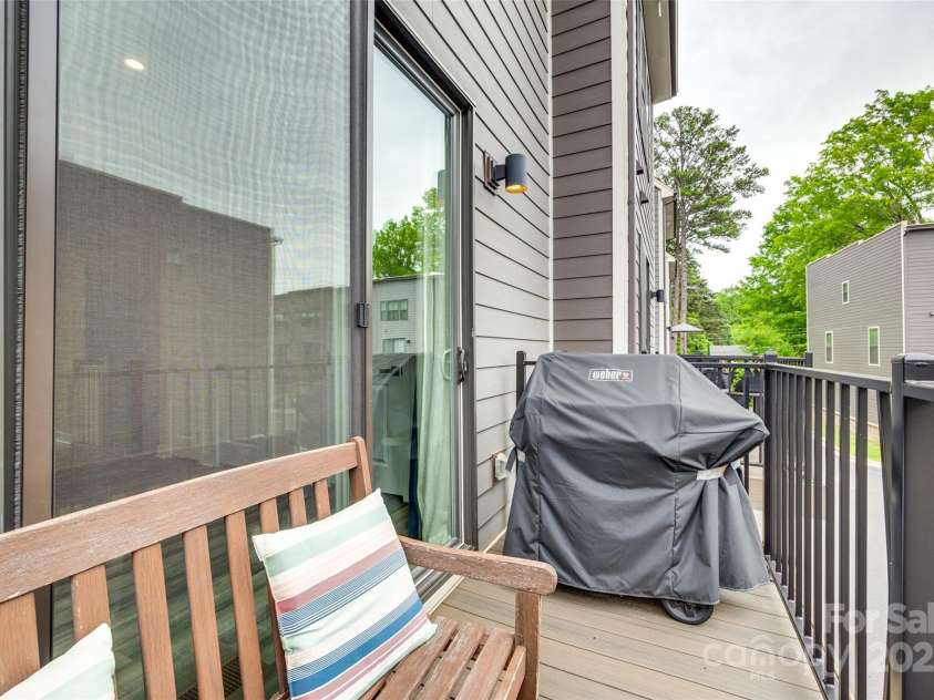 556 Billingsley Road, Charlotte, NC 28211.  MLS# CAR4255590, YatesRealty ID 14219. 