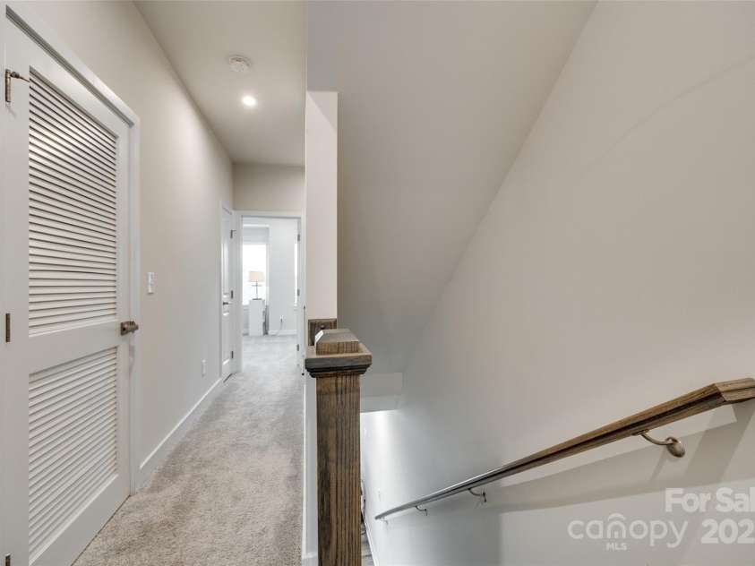 556 Billingsley Road, Charlotte, NC 28211.  MLS# CAR4255590, YatesRealty ID 14219. 