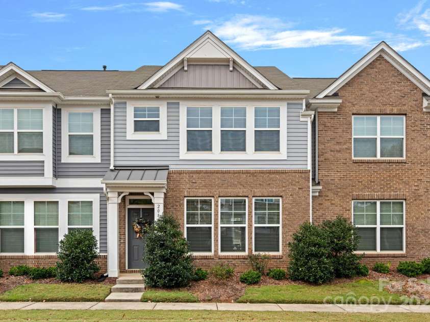 208 Waterlynn Ridge Road, Mooresville, NC 28117.  MLS# CAR4199970, YatesRealty ID 1422. Just like New Construction!