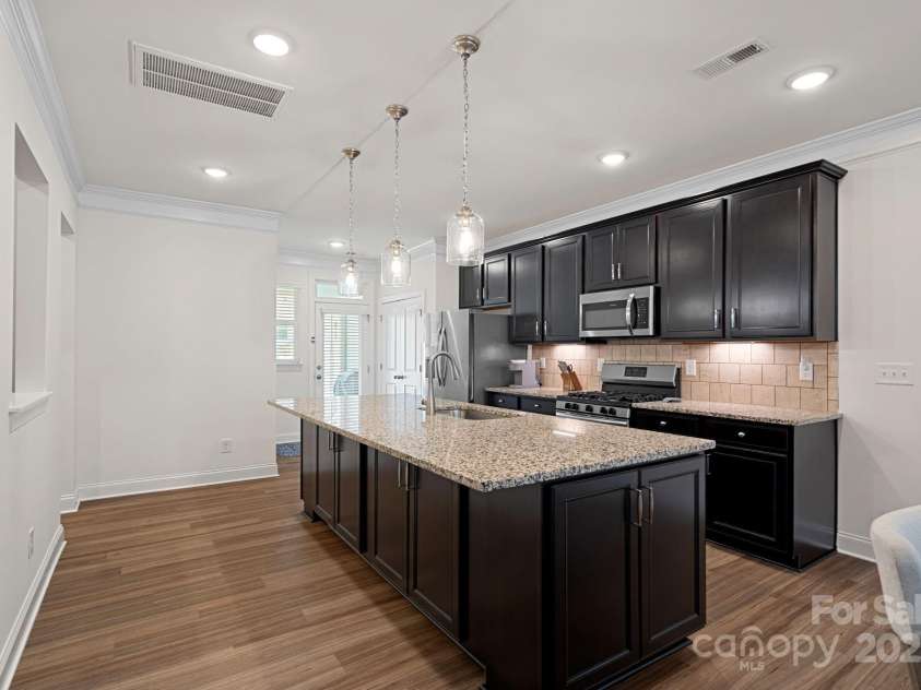 208 Waterlynn Ridge Road, Mooresville, NC 28117.  MLS# CAR4199970, YatesRealty ID 1422. Large Island