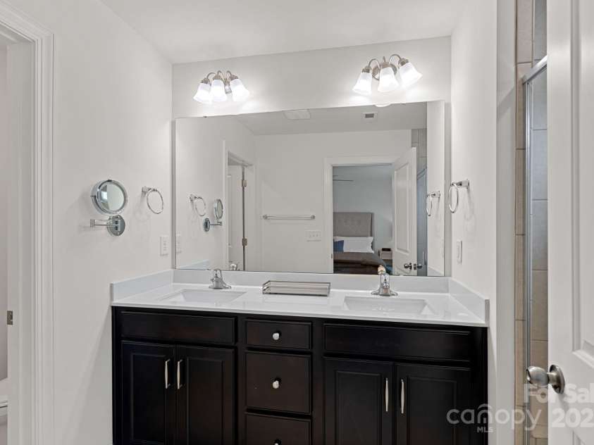 208 Waterlynn Ridge Road, Mooresville, NC 28117.  MLS# CAR4199970, YatesRealty ID 1422. Primary1 Bath