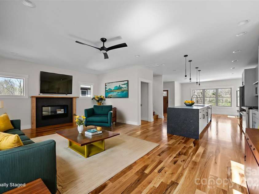 91 Glendale Avenue, Asheville, NC 28803.  MLS# CAR4233541, YatesRealty ID 1422. 