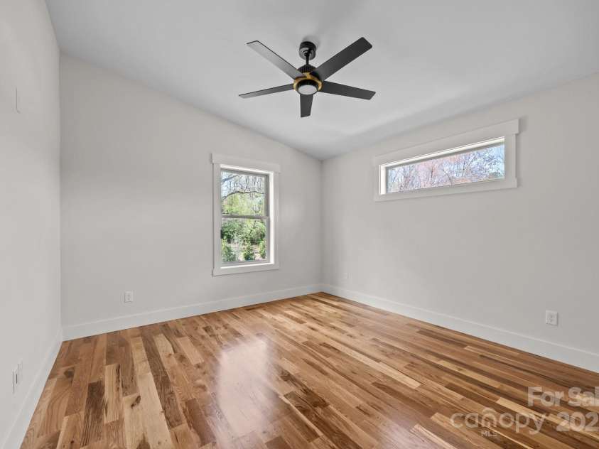 91 Glendale Avenue, Asheville, NC 28803.  MLS# CAR4233541, YatesRealty ID 1422. Bedroom #2