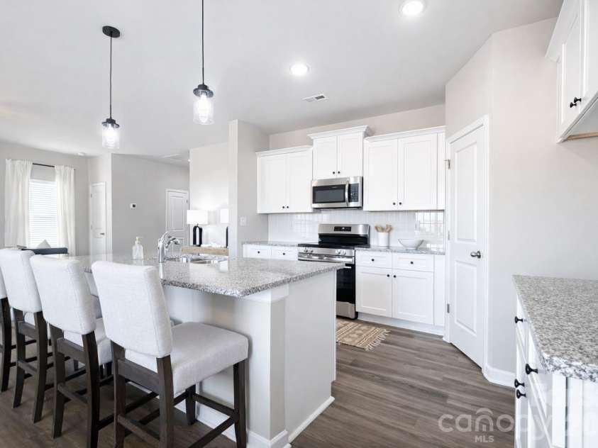 117 Pinnacle Crossing, Shelby, NC 28152.  MLS# CAR4373097, YatesRealty ID 14220. 