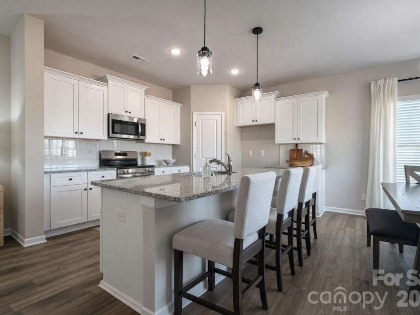 117 Pinnacle Crossing, Shelby, NC 28152.  MLS# CAR4373097, YatesRealty ID 14220. 