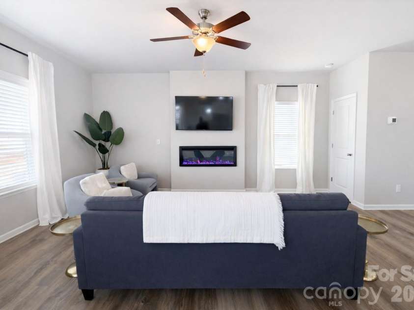 117 Pinnacle Crossing, Shelby, NC 28152.  MLS# CAR4373097, YatesRealty ID 14220. 