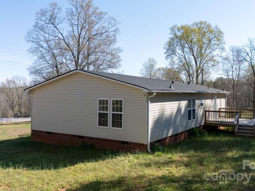 348 John Thrift Road, York, SC 29745.  MLS# CAR4239130, YatesRealty ID 14220. 