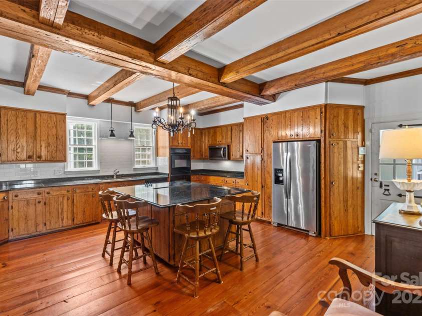 1233 General Hoke Drive, Lincolnton, NC 28092.  MLS# CAR4243135, YatesRealty ID 14221. 