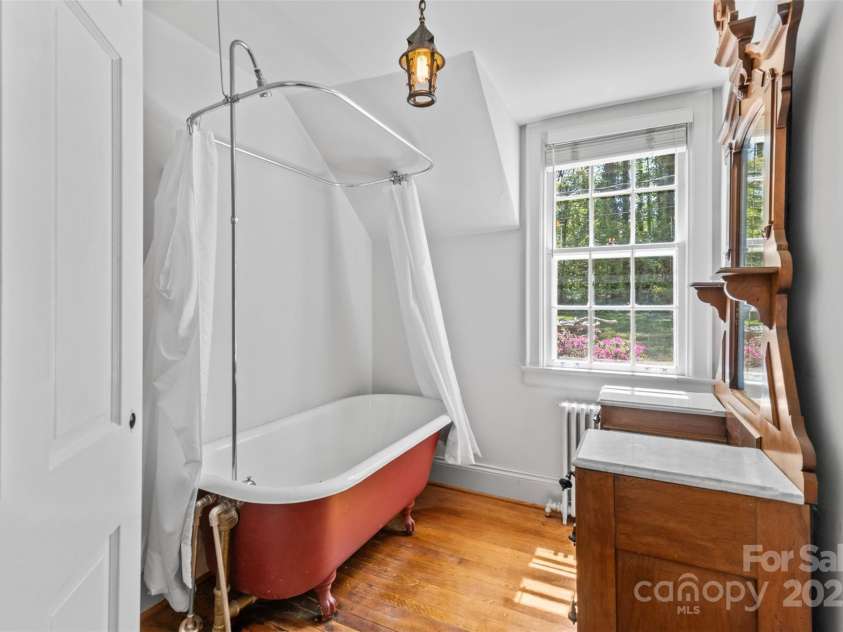 1233 General Hoke Drive, Lincolnton, NC 28092.  MLS# CAR4243135, YatesRealty ID 14221. 