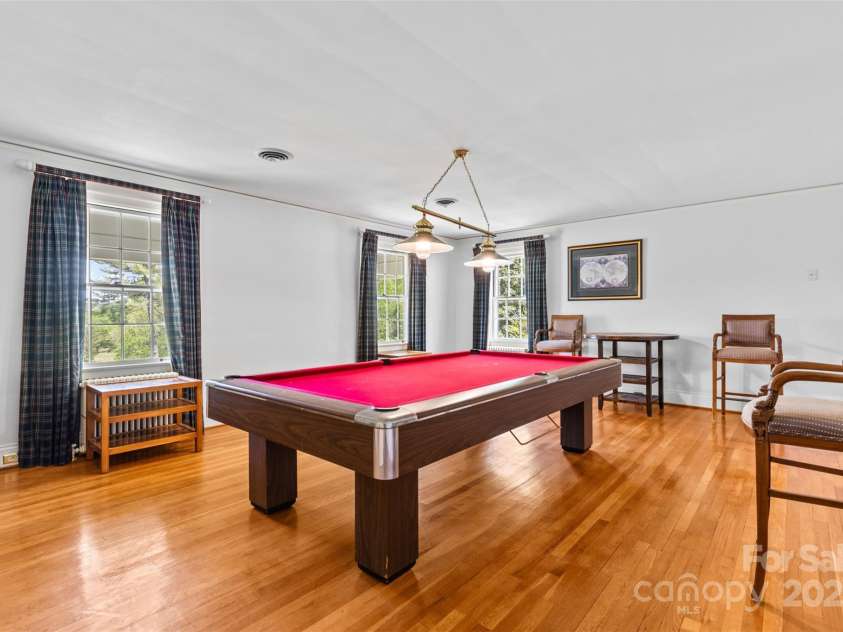 1233 General Hoke Drive, Lincolnton, NC 28092.  MLS# CAR4243135, YatesRealty ID 14221. 