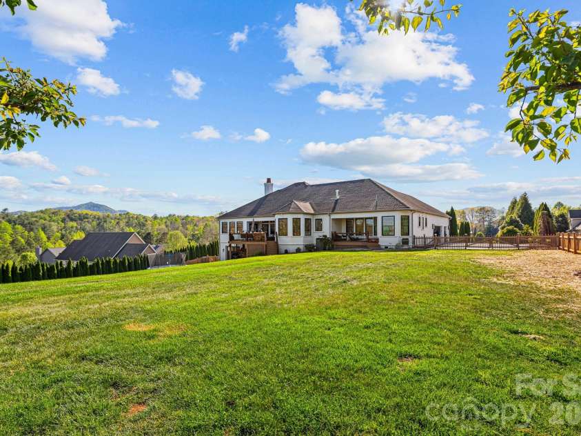 54 Mountain Shadows Drive, Leicester, NC 28748.  MLS# CAR4372066, YatesRealty ID 14224. 