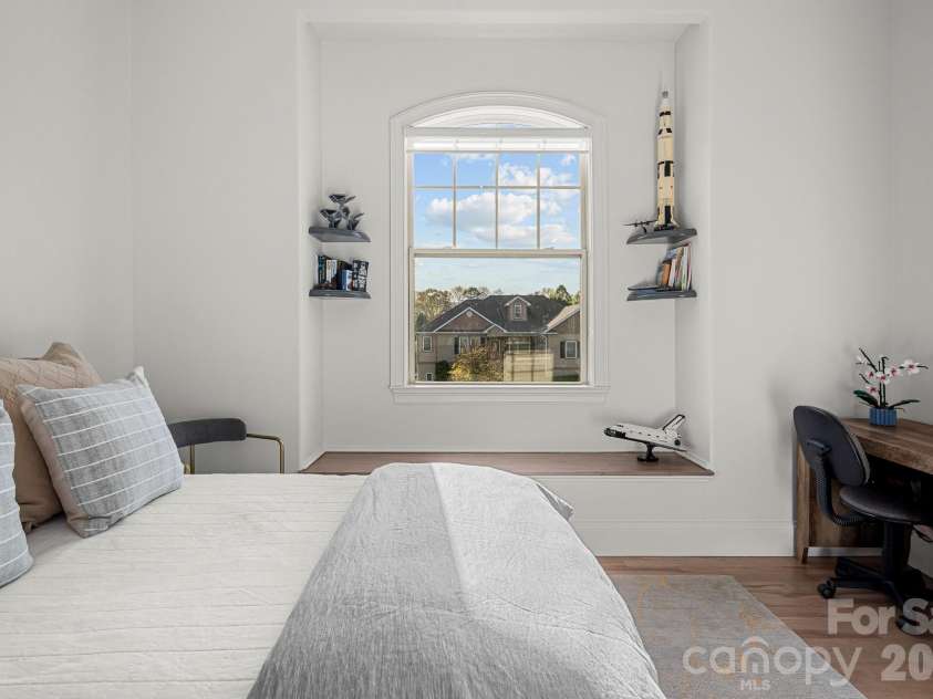 54 Mountain Shadows Drive, Leicester, NC 28748.  MLS# CAR4372066, YatesRealty ID 14224. 