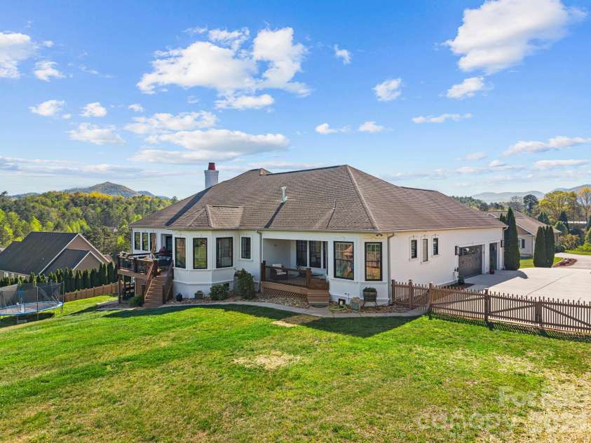 54 Mountain Shadows Drive, Leicester, NC 28748.  MLS# CAR4420351, YatesRealty ID 14224. 