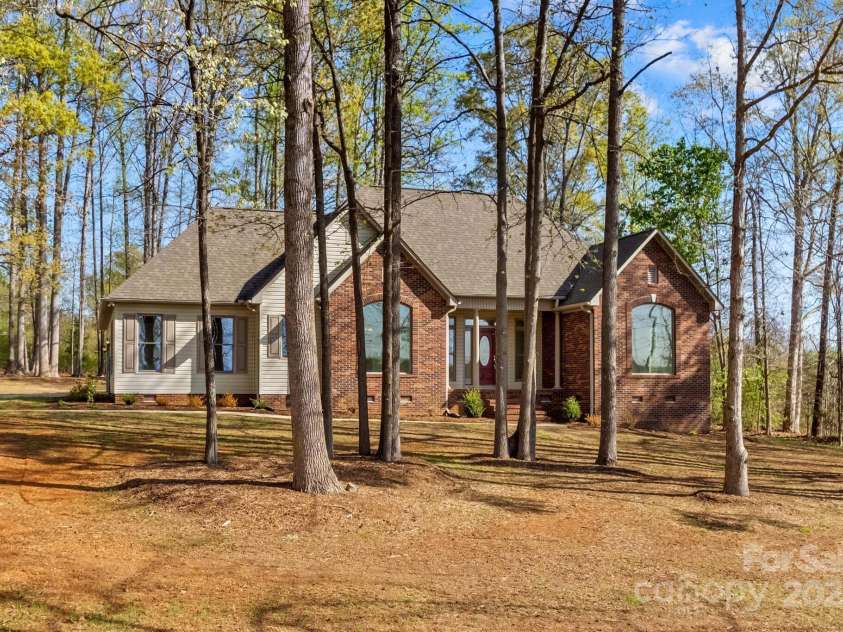 620 St Lukes Church Road, Salisbury, NC 28146.  MLS# CAR4240398, YatesRealty ID 14224. 