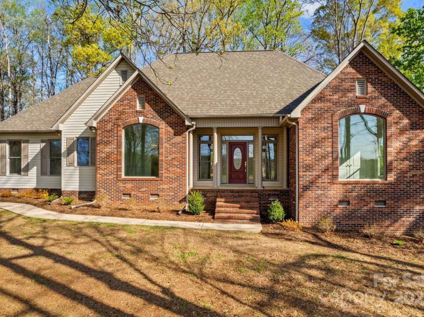 620 St Lukes Church Road, Salisbury, NC 28146.  MLS# CAR4240398, YatesRealty ID 14224. 
