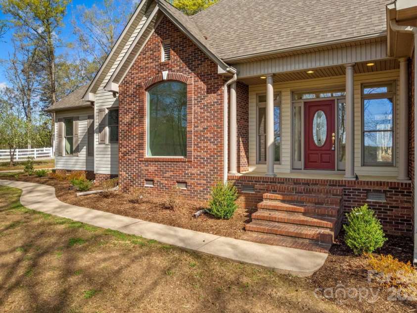 620 St Lukes Church Road, Salisbury, NC 28146.  MLS# CAR4240398, YatesRealty ID 14224. 