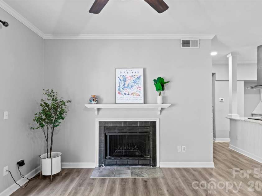 376 Meadows Circle, Winston Salem, NC 27104.  MLS# CAR4373214, YatesRealty ID 14225. 