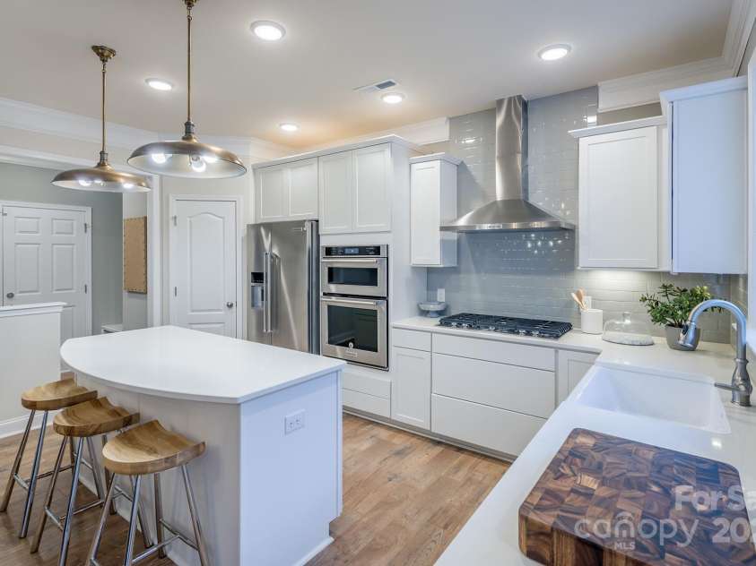 13935 Penbury Lane, Charlotte, NC 28278.  MLS# CAR4230500, YatesRealty ID 14228. Representative Photo Only