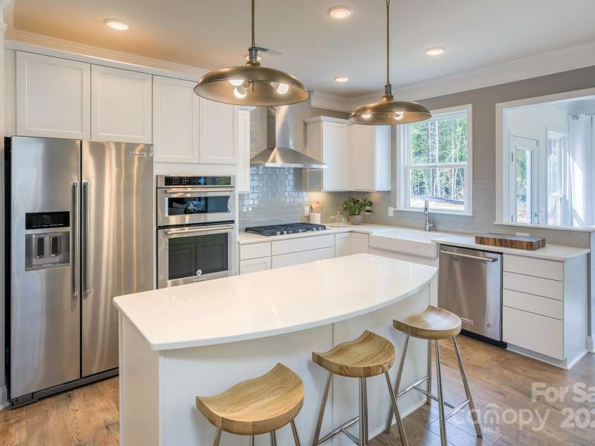 13935 Penbury Lane, Charlotte, NC 28278.  MLS# CAR4230500, YatesRealty ID 14228. Representative Photo Only