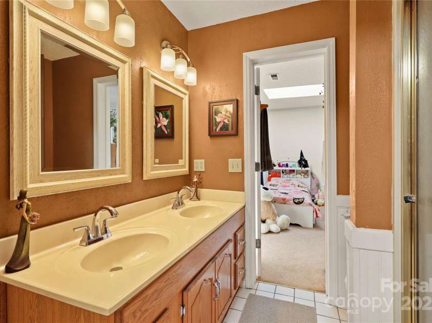 1848 Howards Creek Road, Boone, NC 28607.  MLS# CAR4248233, YatesRealty ID 14229. 