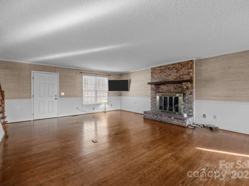 819 Triple Creek Road, Mt Croghan, SC 29727.  MLS# CAR4223278, YatesRealty ID 1423. 