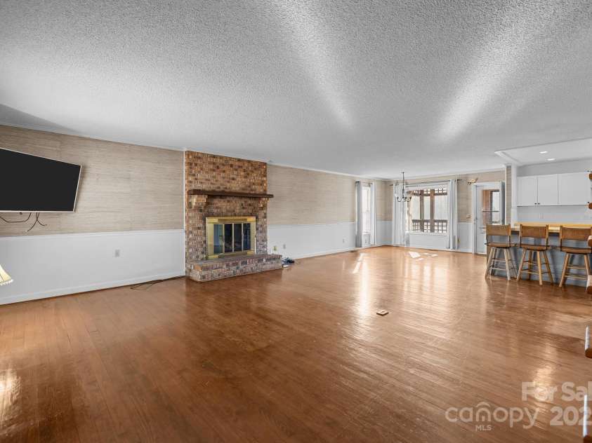 819 Triple Creek Road, Mt Croghan, SC 29727.  MLS# CAR4223278, YatesRealty ID 1423. 