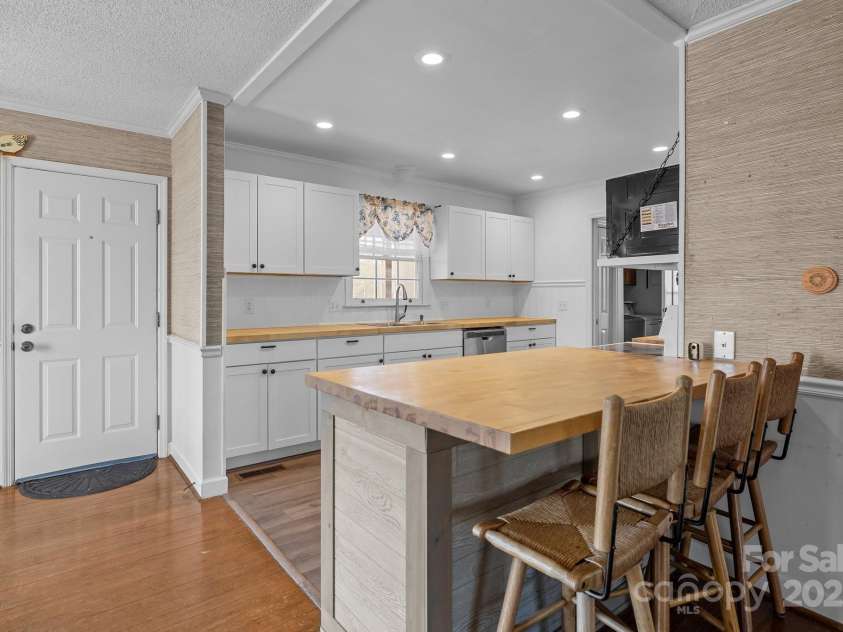 819 Triple Creek Road, Mt Croghan, SC 29727.  MLS# CAR4223278, YatesRealty ID 1423. 