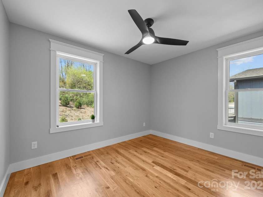89 Glendale Avenue, Asheville, NC 28803.  MLS# CAR4160954, YatesRealty ID 1423. Bedroom #2