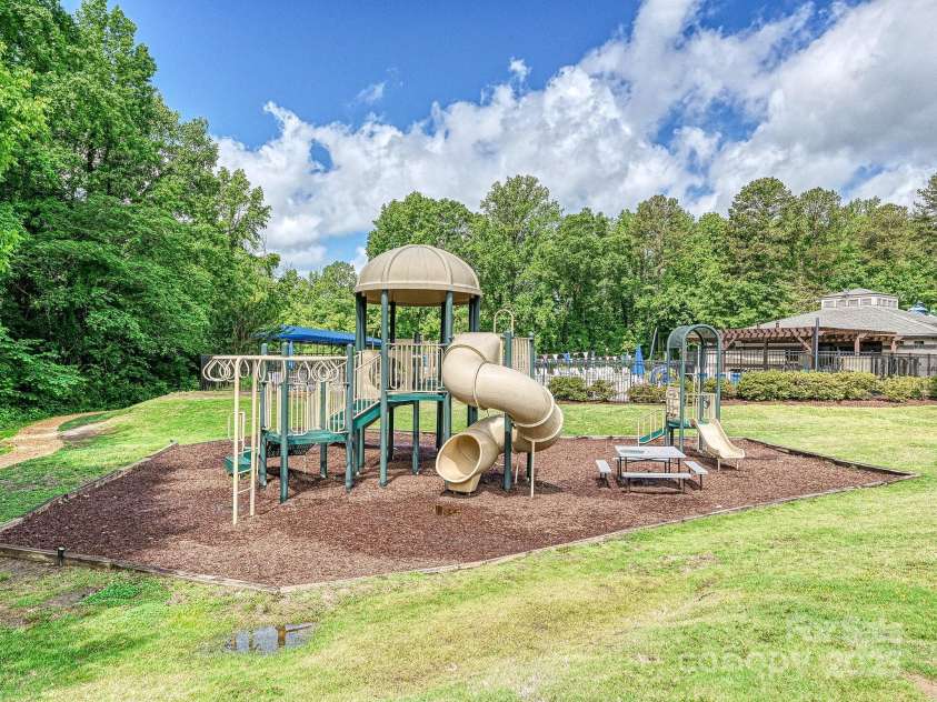 18419 Dembridge Drive, Davidson, NC 28036.  MLS# CAR4258083, YatesRealty ID 14230. 