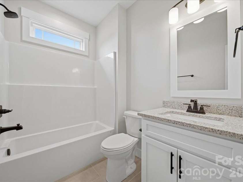 36 Sky Lane Court, Columbus, NC 28722.  MLS# CAR4373343, YatesRealty ID 14230. 