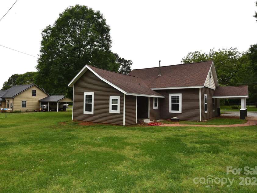 175 Leonard Road, Salisbury, NC 28146.  MLS# CAR4257468, YatesRealty ID 14231. 