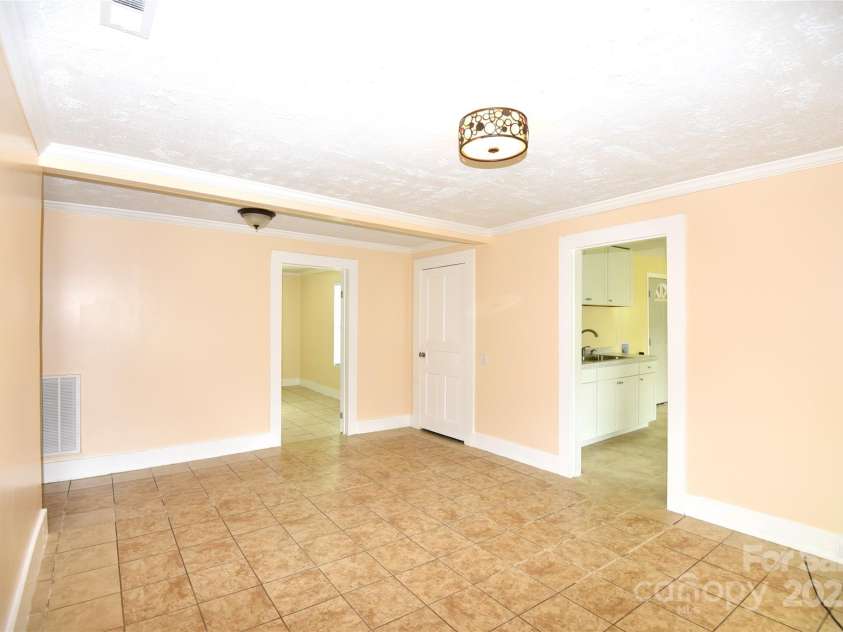 175 Leonard Road, Salisbury, NC 28146.  MLS# CAR4257468, YatesRealty ID 14231. 