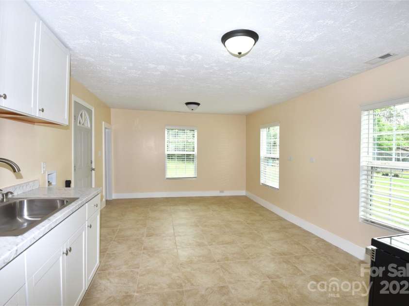 175 Leonard Road, Salisbury, NC 28146.  MLS# CAR4257468, YatesRealty ID 14231. 