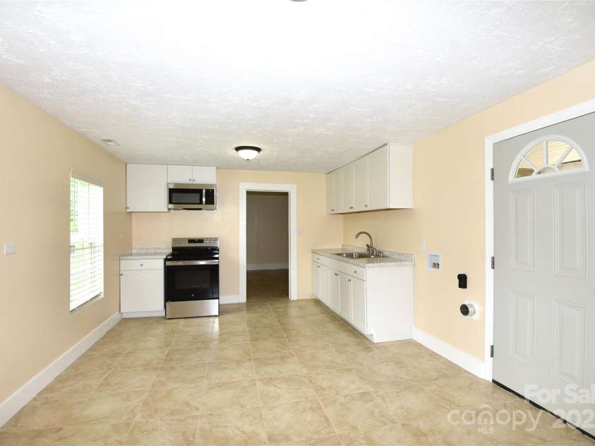 175 Leonard Road, Salisbury, NC 28146.  MLS# CAR4257468, YatesRealty ID 14231. 