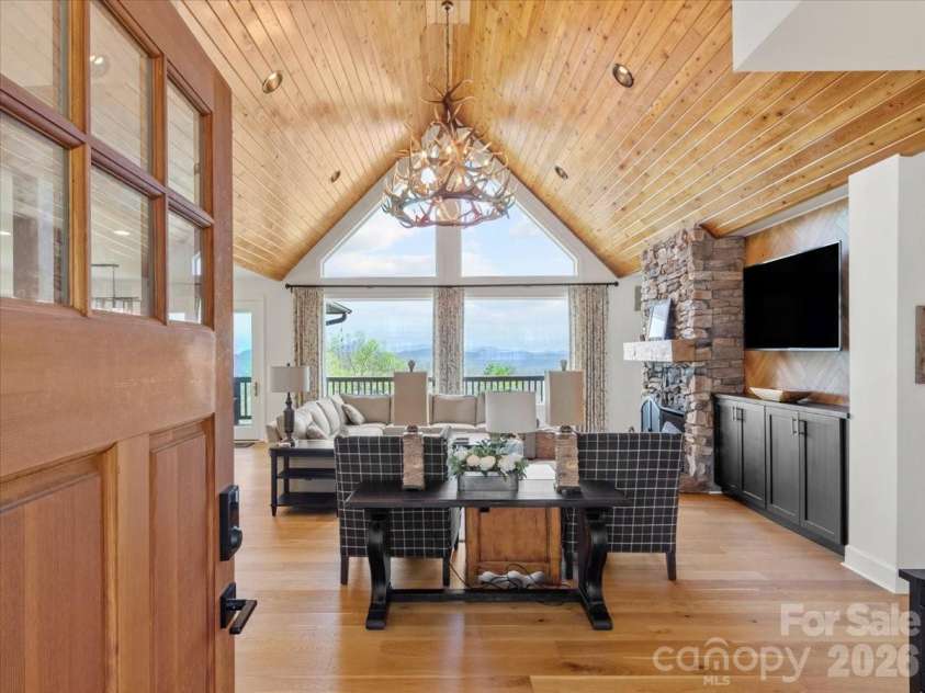410 Springhouse Drive, Burnsville, NC 28714.  MLS# CAR4368504, YatesRealty ID 14232. 