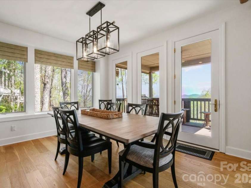 410 Springhouse Drive, Burnsville, NC 28714.  MLS# CAR4368504, YatesRealty ID 14232. 