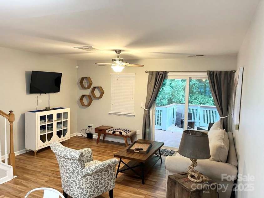 140 Marakery Road, Mooresville, NC 28115.  MLS# CAR4225700, YatesRealty ID 14234. Living