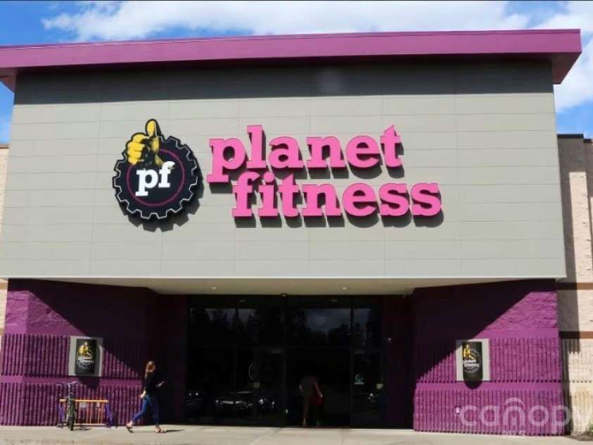 294 Carroll Cove, Clover, SC 29710.  MLS# CAR4337194, YatesRealty ID 14235. Planet Fitness