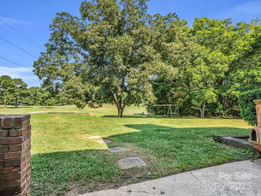 3039 Longwood Drive, Shelby, NC 28152.  MLS# CAR4176843, YatesRealty ID 14236. 