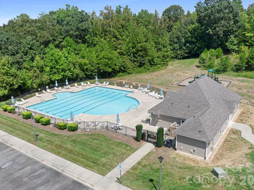 6308 Durango Way, Denver, NC 28037.  MLS# CAR4336580, YatesRealty ID 14236. 
