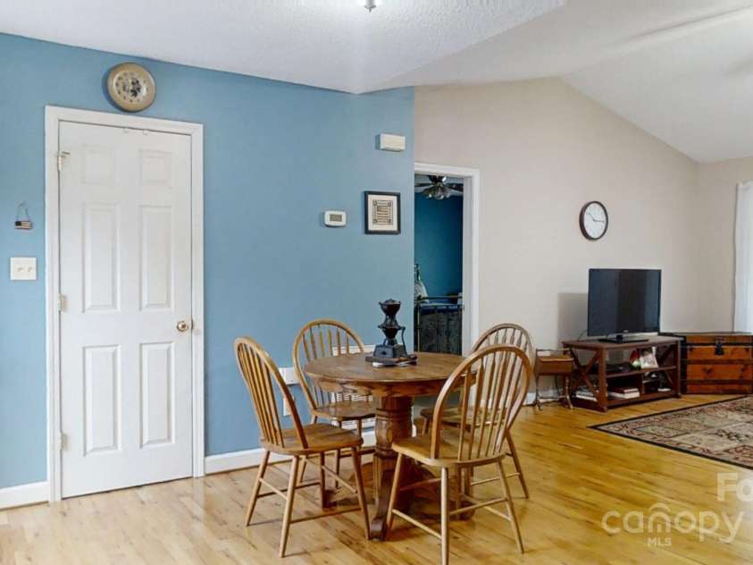 3124 Banks Street, Lincolnton, NC 28092.  MLS# CAR4249815, YatesRealty ID 14239. 