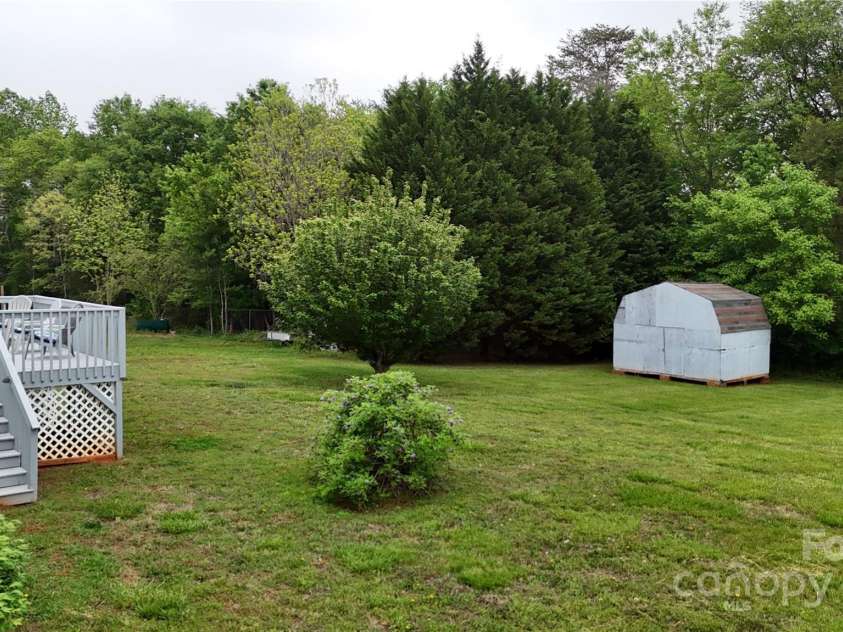 3124 Banks Street, Lincolnton, NC 28092.  MLS# CAR4249815, YatesRealty ID 14239. 