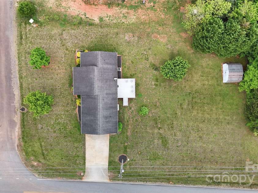 3124 Banks Street, Lincolnton, NC 28092.  MLS# CAR4249815, YatesRealty ID 14239. 