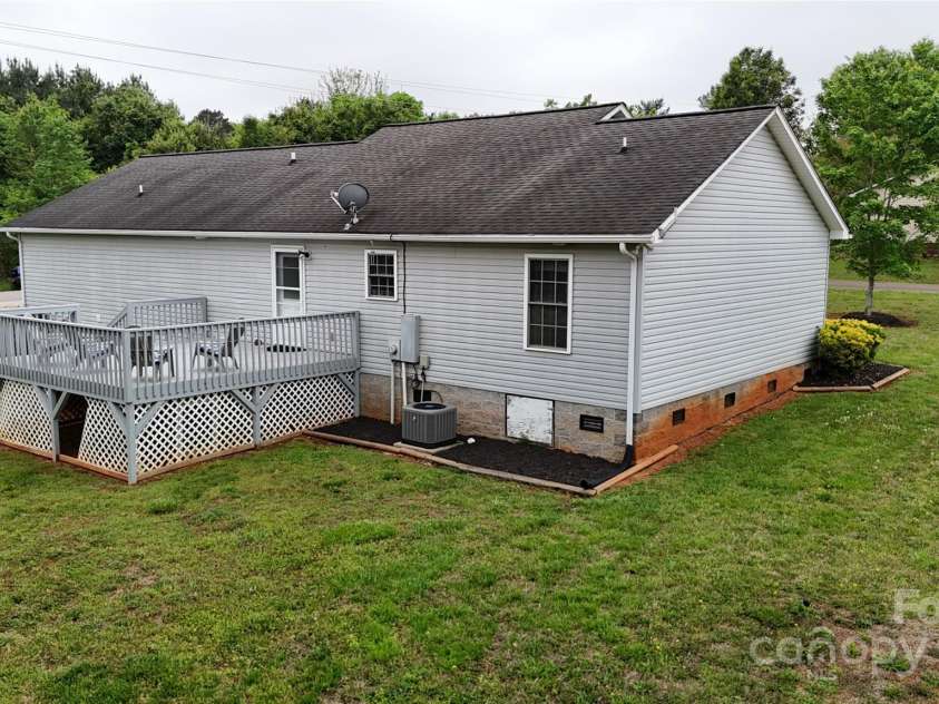 3124 Banks Street, Lincolnton, NC 28092.  MLS# CAR4249815, YatesRealty ID 14239. 
