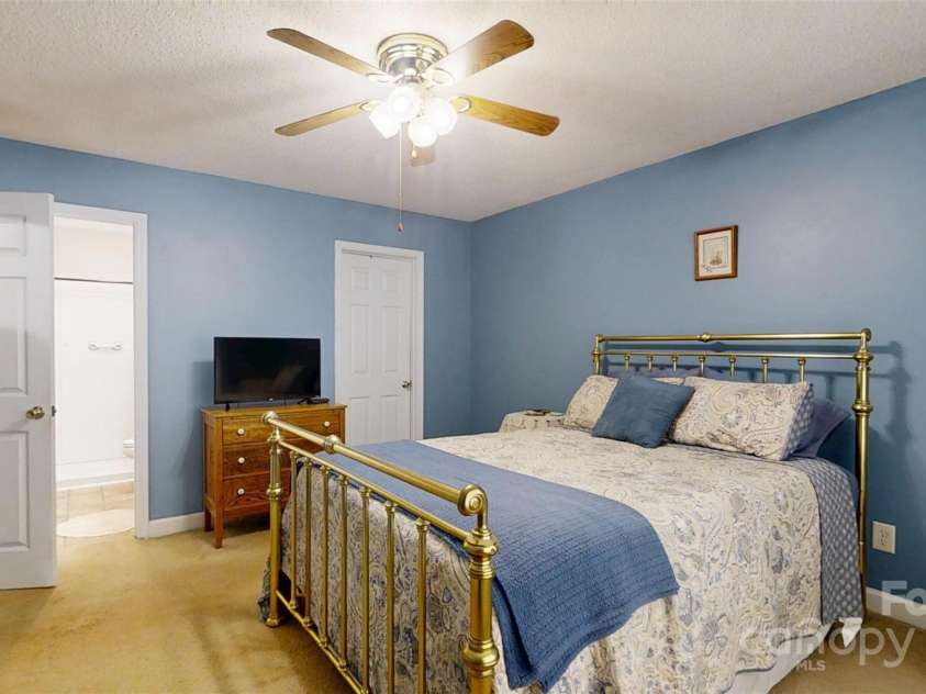 3124 Banks Street, Lincolnton, NC 28092.  MLS# CAR4318928, YatesRealty ID 14239. 