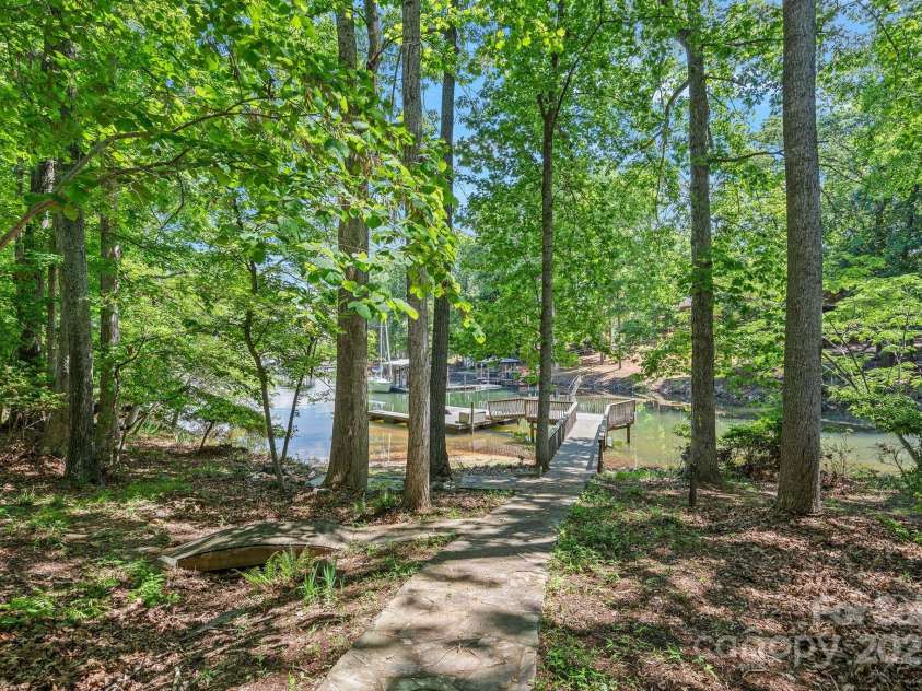 188 Stonemarker Road, Mooresville, NC 28117.  MLS# CAR4257636, YatesRealty ID 14240. 